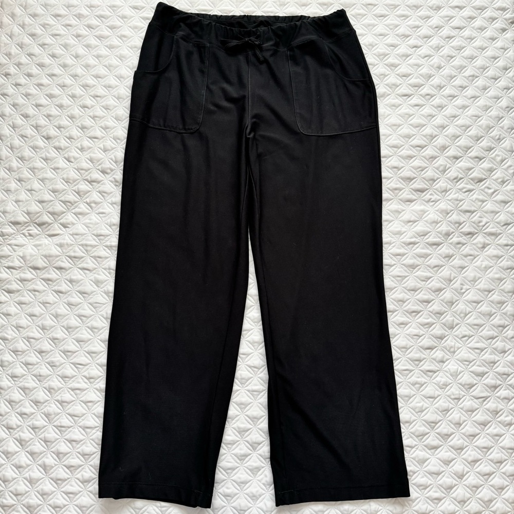 L.L. Bean Black Straight Leg Pull-On Pants Size XL